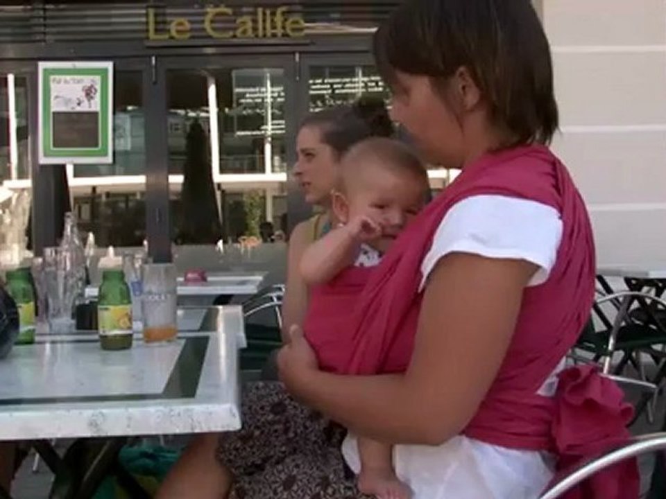 Les bienfaits du portage en écharpe - applicable au portage en général