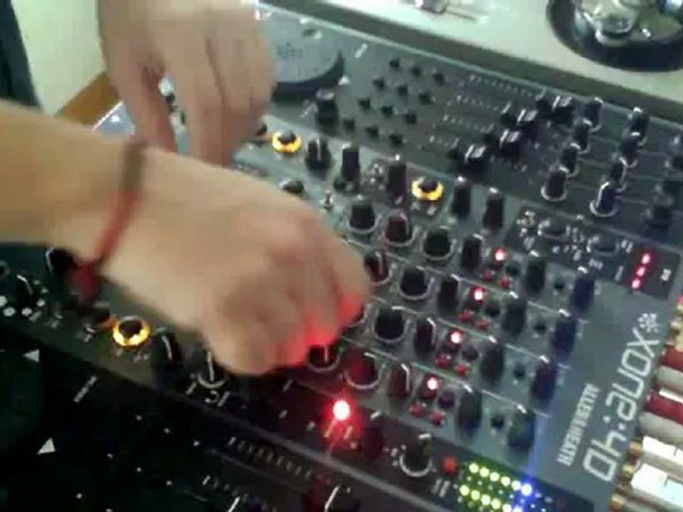 Nemessiah a.k.a Mus Musculus en Noise off festival