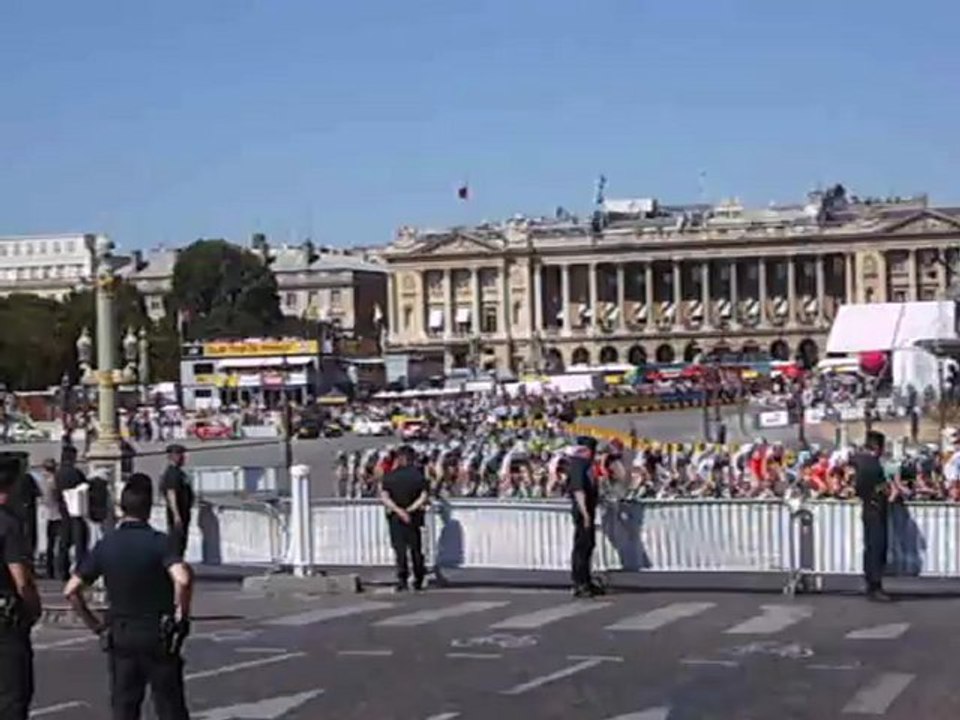 22 juillet 2012 : l'arrivée des coureurs du "Tour de France" place de la Concorde