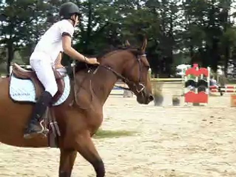 Concours de Sauts d'obstacles au Boulerie Jump: Antoine se classe 3ème ex aequo avec SEMILLANT DU GREZ en Club2