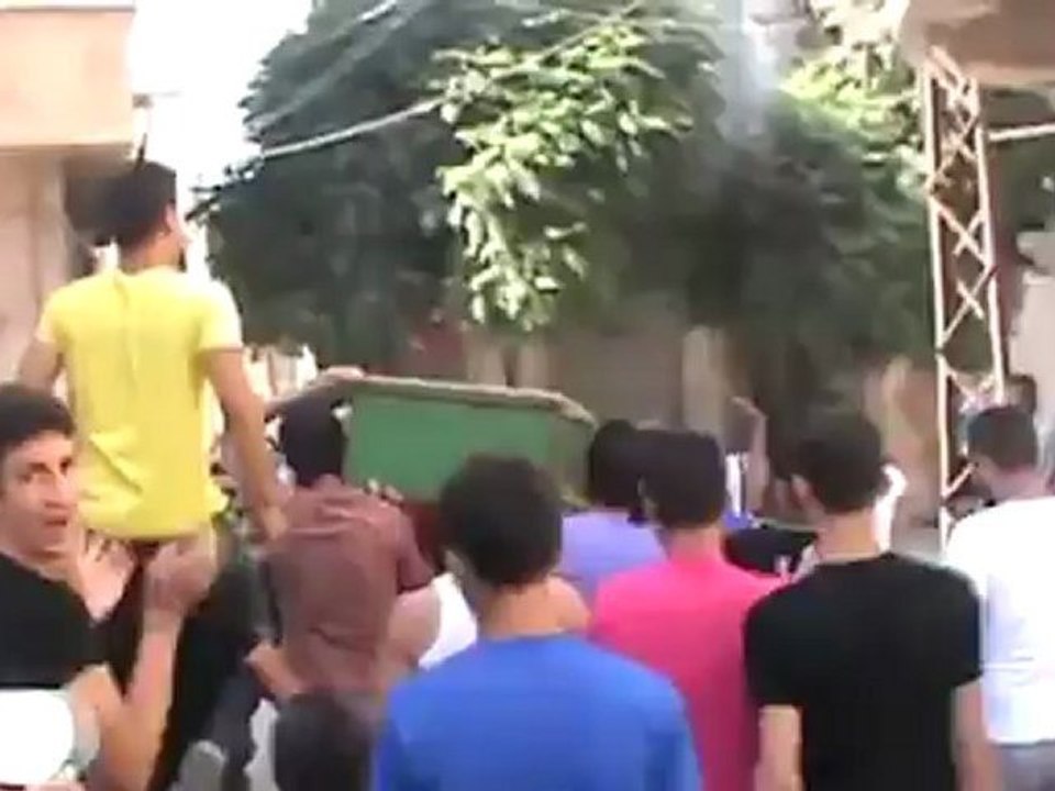 Syria فري برس حماه المحتلة  تشييع الشهيد احمد بزبوز  22 7 2012 Hama