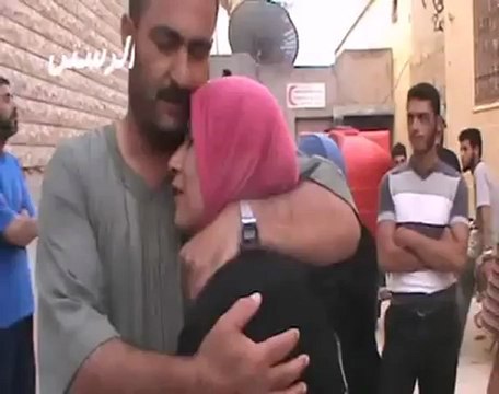 Syria فري برس حمص الرستن الشهيدة مريم الشيخ علي وأهلها فوق رائسها 22 7 2012 Homs