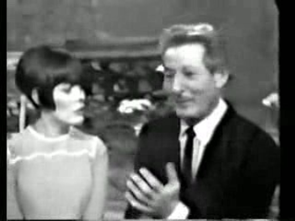 MIREILLE MATHIEU En écoutant mon coeur