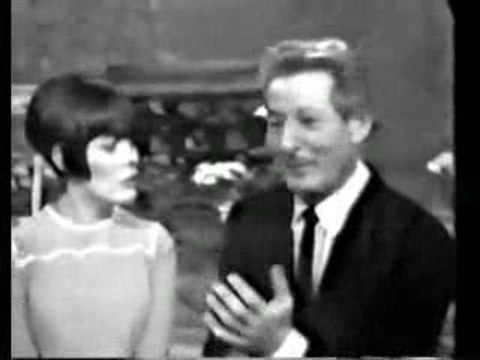 MIREILLE MATHIEU En écoutant mon coeur