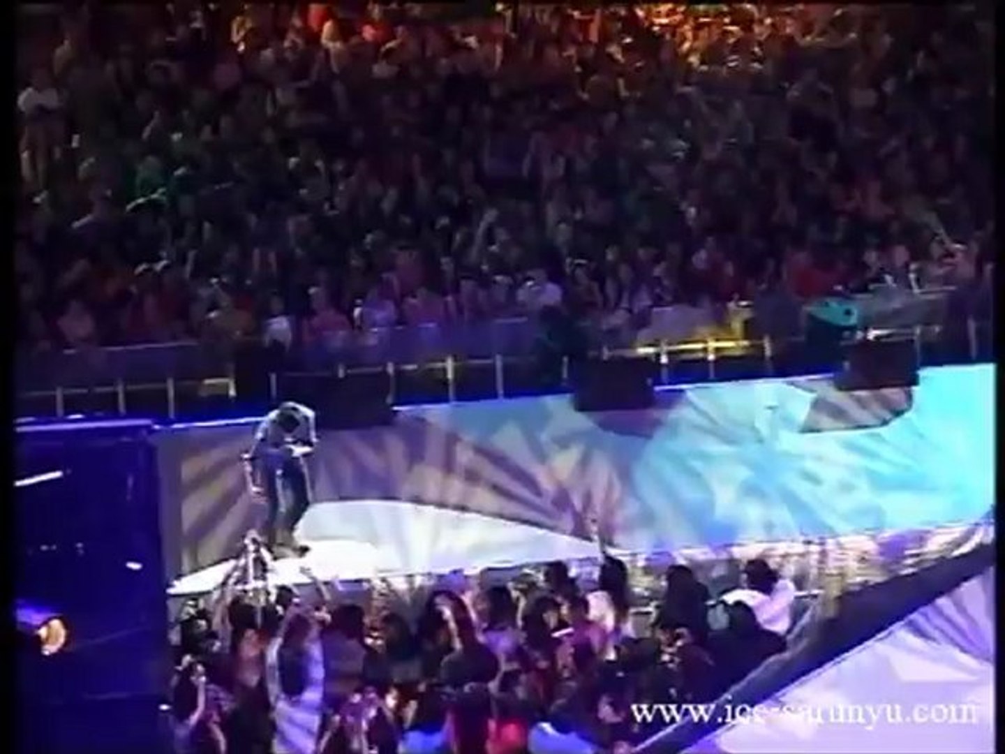 ⁣Pattaya Music Fest 2012 - ไอซ์ ศรัณยู Part1 - YouTube [freecorder.com]