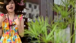 Genii -Yak Fang Kham Va Huk ft.Alee Pull-T CluB ຢາກຟັງຄຳວ່າຮັກ - YouTube [freecorder.com]
