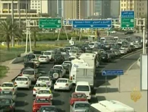المالكي في الكويت لبحث الملفات العالقة بين البلدين