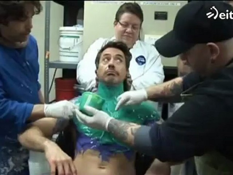 Robert Downey Jr. armadura de 45 kilos