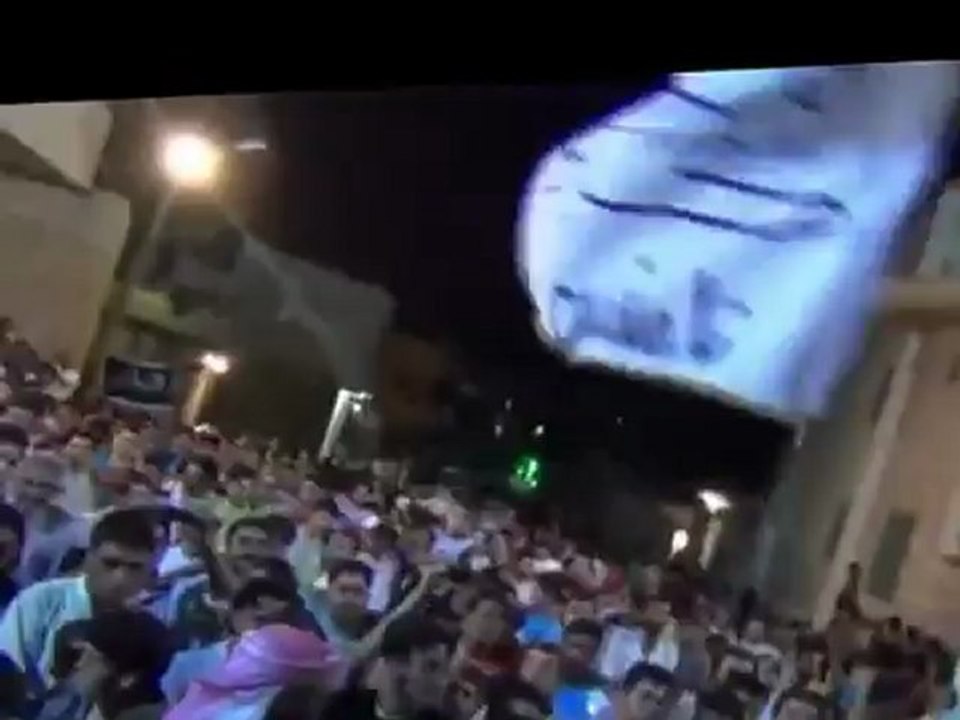 Syria فري برس  ادلب حفلة ثورية مع المنشد المعتصم بالله العسلي   ادلب تلمنس  23 7 2012 Idlib