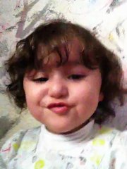 Manel fait des grimaces