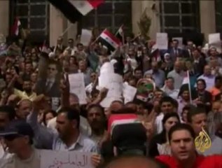 قتلى وجرحى في تفجيرات وتواصل للثورة بسوريا