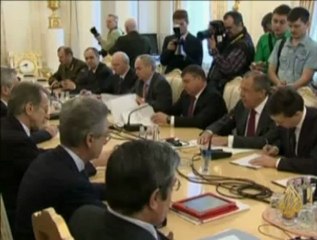 مشروعي قرار لاعتماد بعثة مراقبة دولية في سوريا