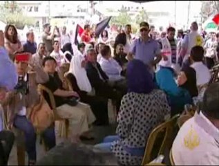 استمرار التضامن مع الأسرى المضربين عن الطعام