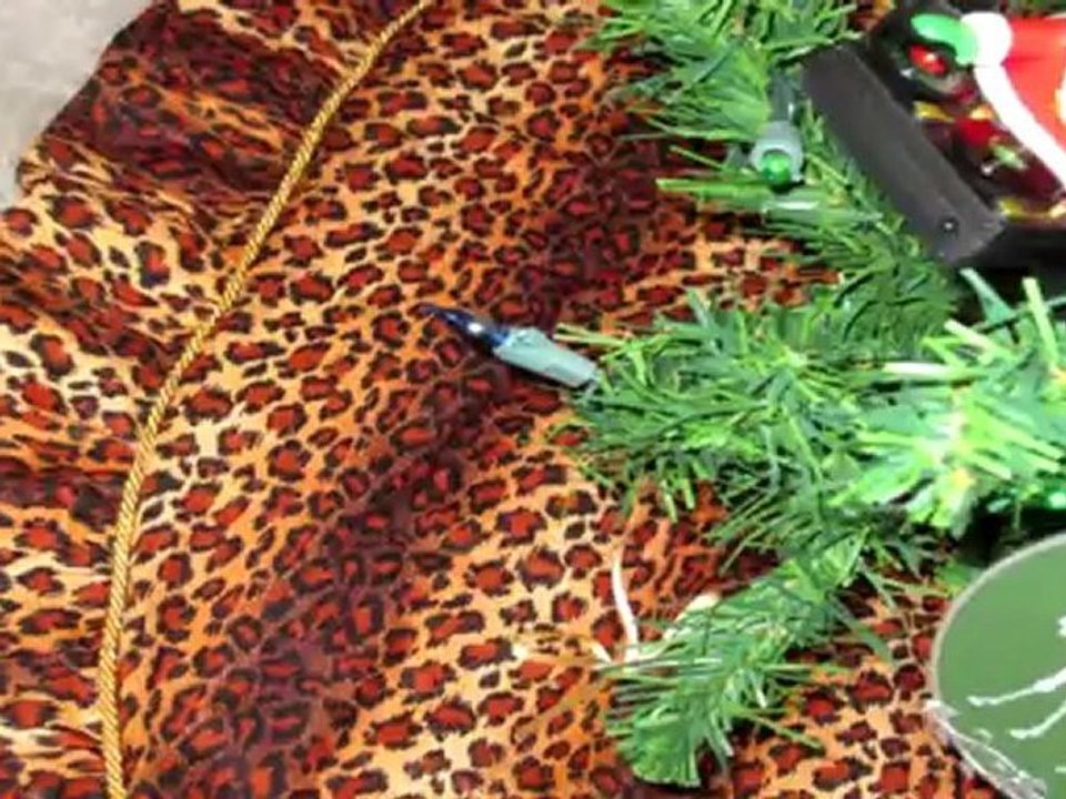 Quilted Christmas Tree Skirt - Wild Animal Design