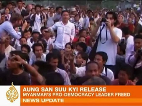 Aung Sung Suu Kyi released