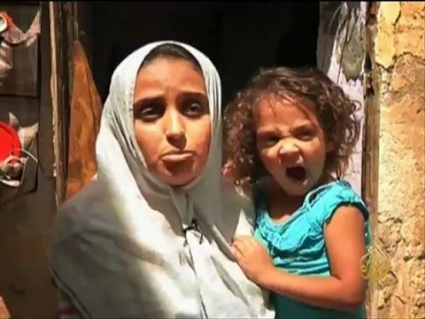 معاناة سكان المقابر بالعاصمة المصرية القاهرة