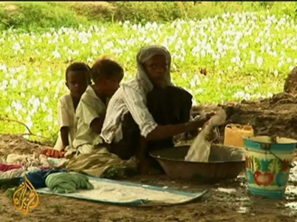 Sudanese bicker over border