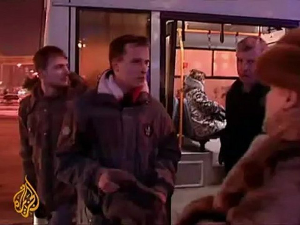 Belarus protesters gather outside prison