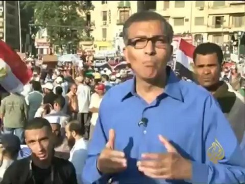 اعتصام متواصل بالقاهرة ضد العسكري