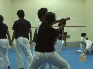 نساء جاكرتا يتعلمن فنون الدفاع عن النفس