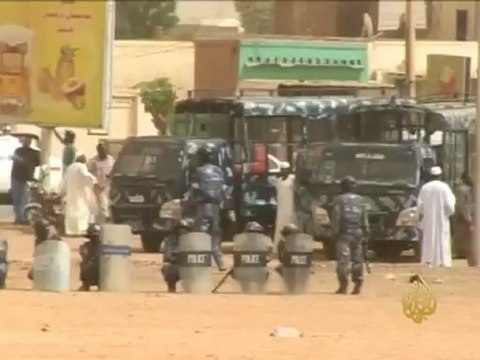 متظاهرون في مدن سودانية عدة ضد الحكومة