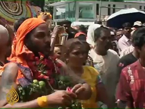 Thousands throng Hindu festival in Malaysia