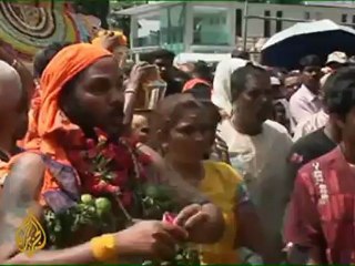 Thousands throng Hindu festival in Malaysia