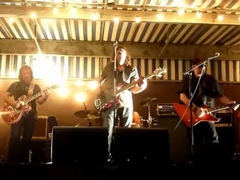 fete de la motos le 30 juin et 1 juillet 2012 ( a coussainville 95 )