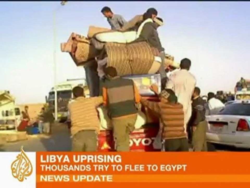 Egyptians flee Libya violence