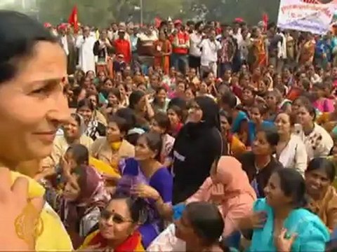 Food rots as Indians go hungry