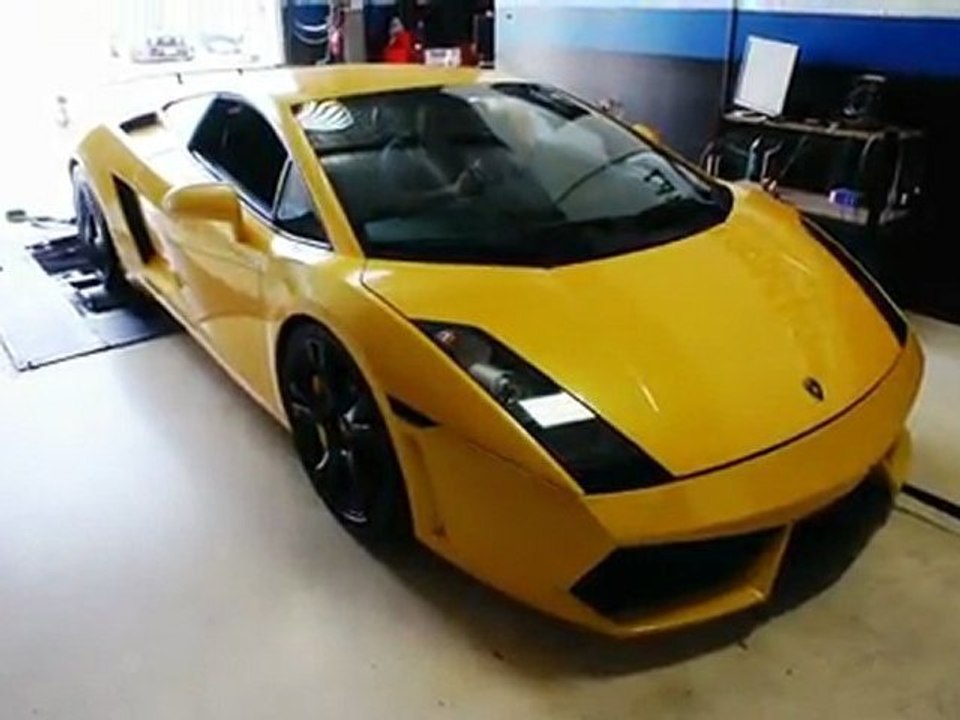 Girl  in a 1200HP Twin Turbo Lamborghini Gallardo