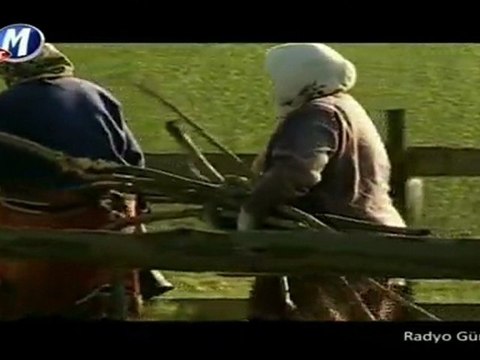 Bahçalarda Bal Erük (Nursaç Doğanışık & Oktay Ertuğrul)