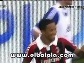 هدف ميلان الأول ضد شالكه