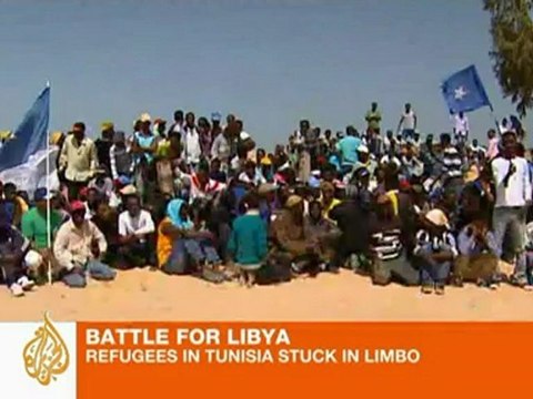 Refugees trapped on Tunisian Libyan border