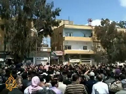 Syria unrest: Violence continues to escalate