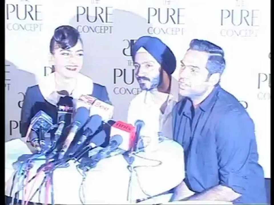 Sonam And Abhay Unveiling The Pure Concept 2012 Collection-A Home Decor & Furnishing-03