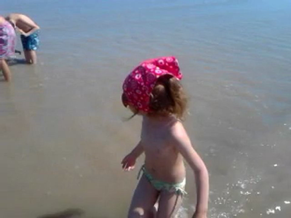 23 07 2012 Salomé dans la mer