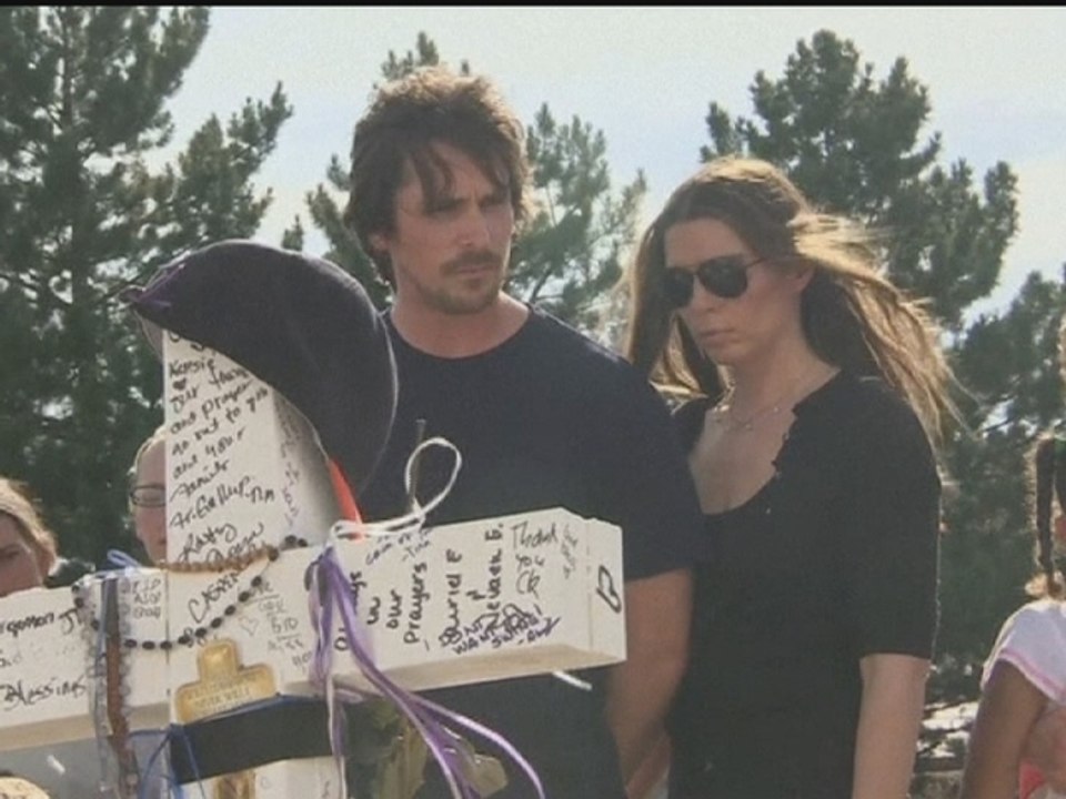 Christian Bale visits Aurora memorial and victims