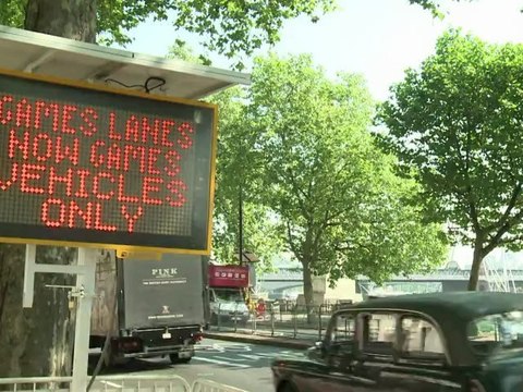 Olympics: London 'Zil lanes' cause traffic chaos