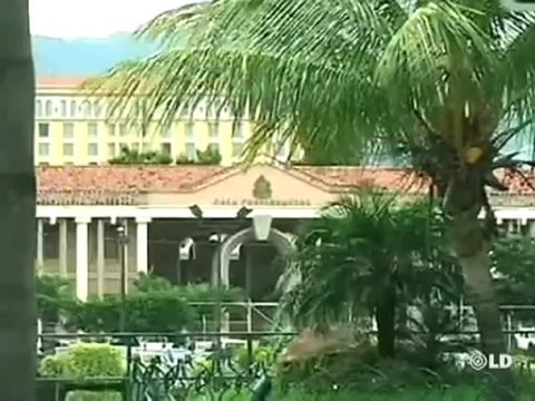 Zelaya llega a Costa Rica para reunirse con Micheletti