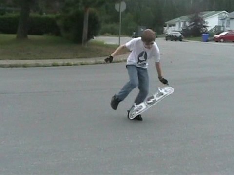 G tricks 3: Comment faire un No-Comply finger flip