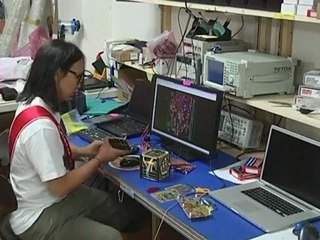 Artist hopes DIY satellite can reach final frontier