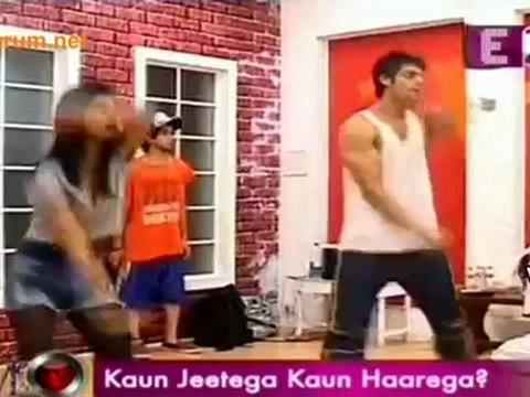 Karan Gurmeet Me Takkar - Jhalak Dikhla Jaa Season 5