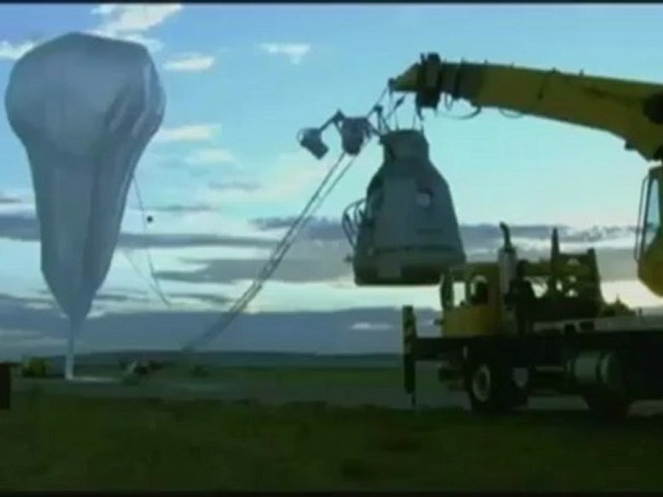 Il saute en parachute à 29.000 m d'altitude