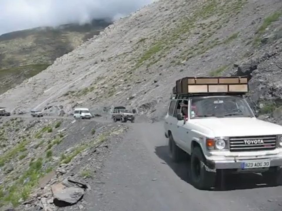 Toyota HJ60 et HJ61 dans le Massif de l'Oisans - Alpes françaises