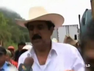 Zelaya: " Mi deber es estar aquí"