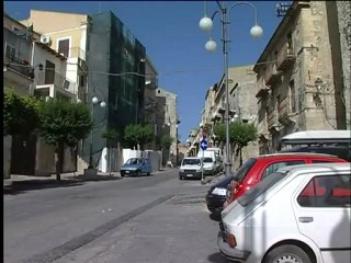 Descargar video: SICILIA TV FAVARA - DISINFESTAZIONE A FAVARA LE VIE INTERESSATE