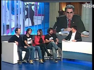 Vaya Semanita - La Oreja de Van Gogh con Miguel Sanz