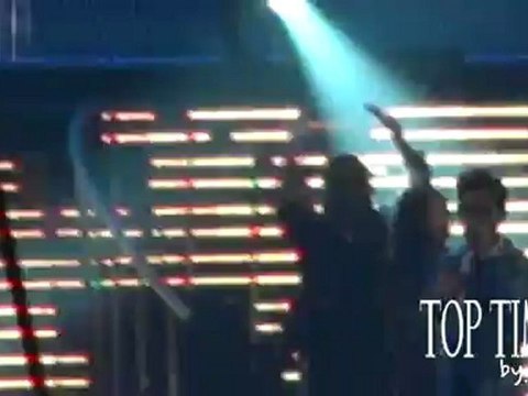 YG FAMILY CONCERT IN JAPAN-OH YEAH TOP