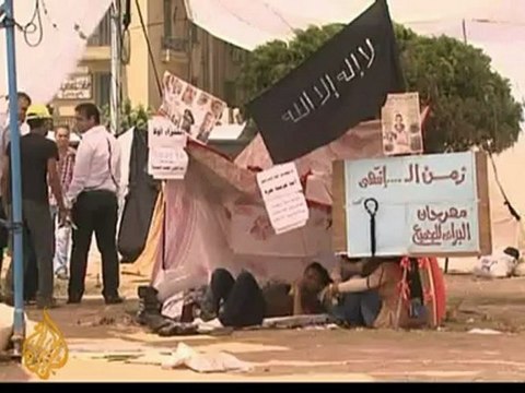 Egyptians push for faster reforms